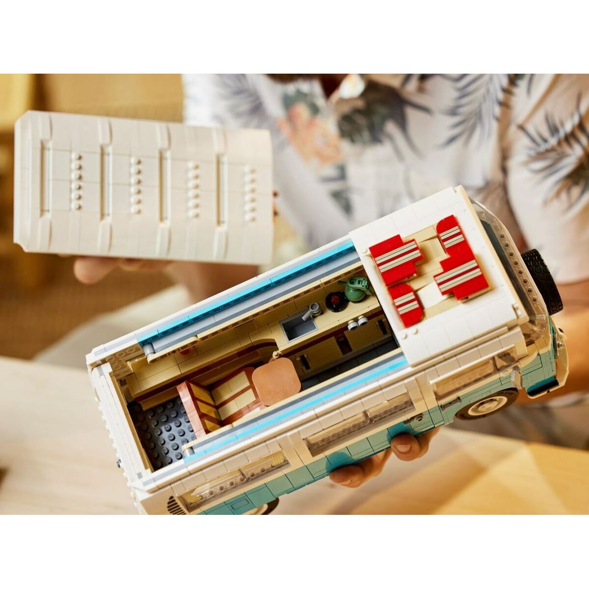 V6H91893A6907C83A0FE8D7ADFECCBA5CB8R6350437P8