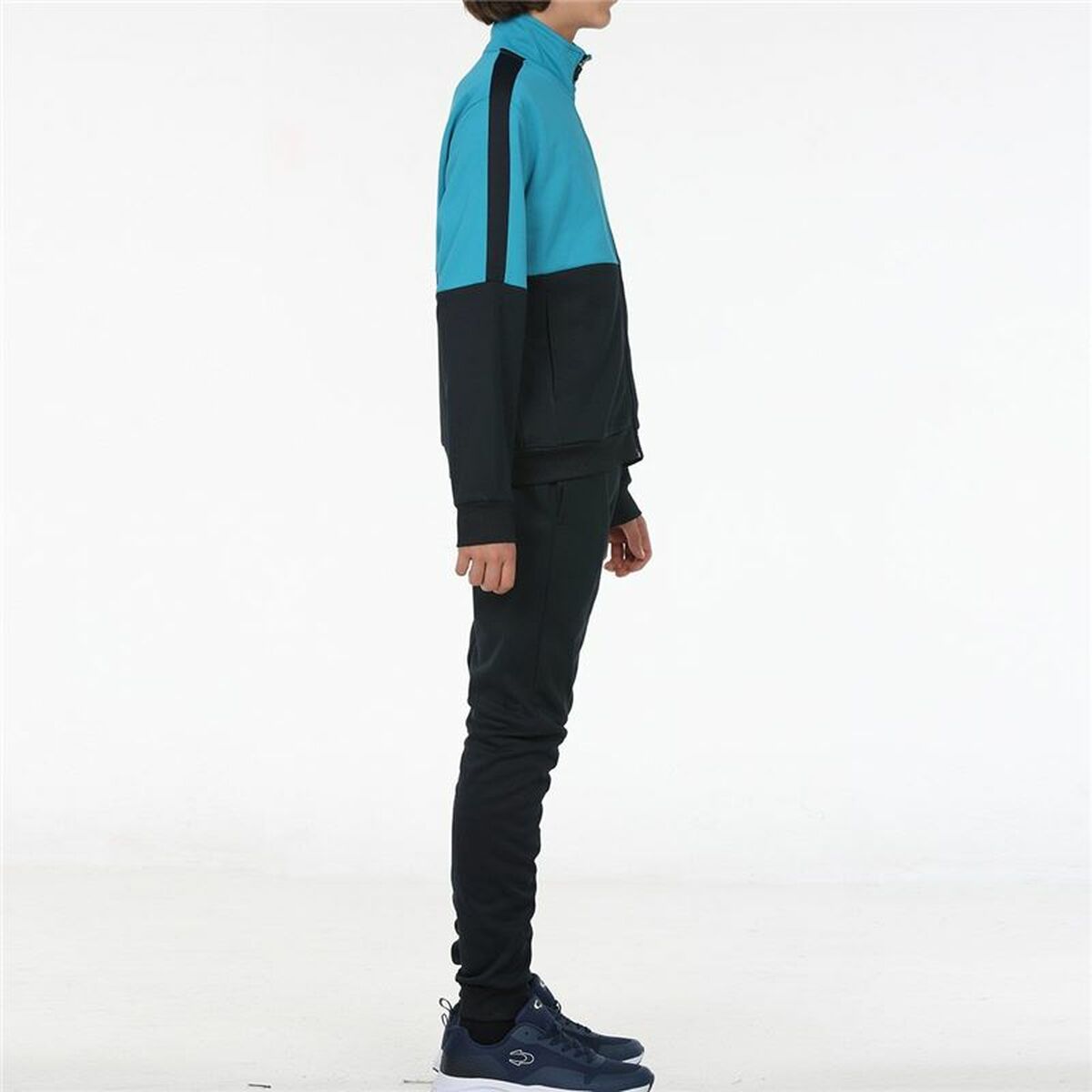 V6HFD6F1DB3428F35611692572AF98CFD95R2564193P3