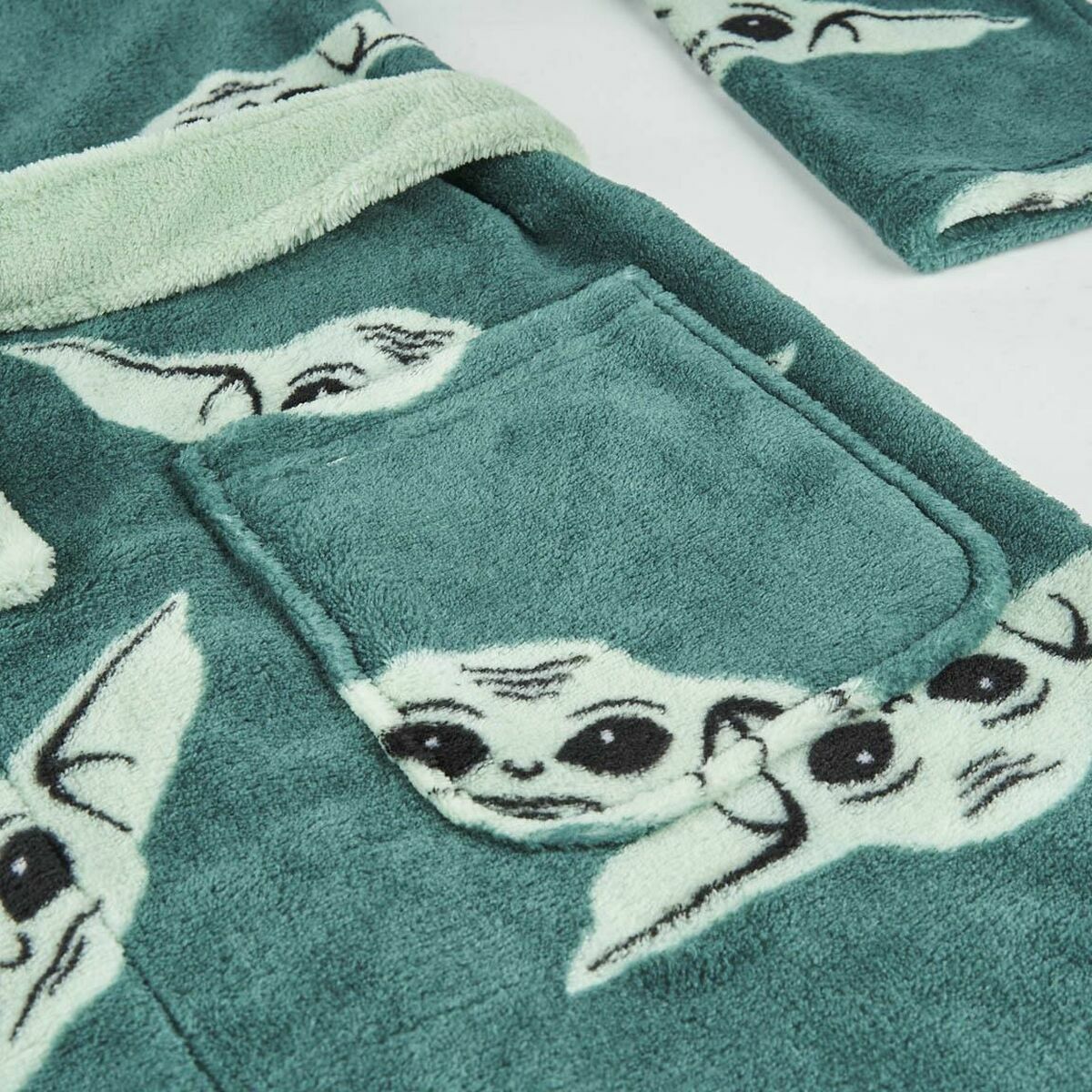 V12H3BAF2935A30C6AD4DF15106DE7CC3200R4886443P2